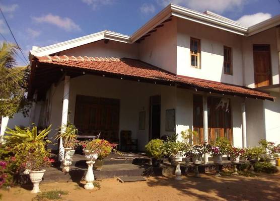 Daisy villa 1