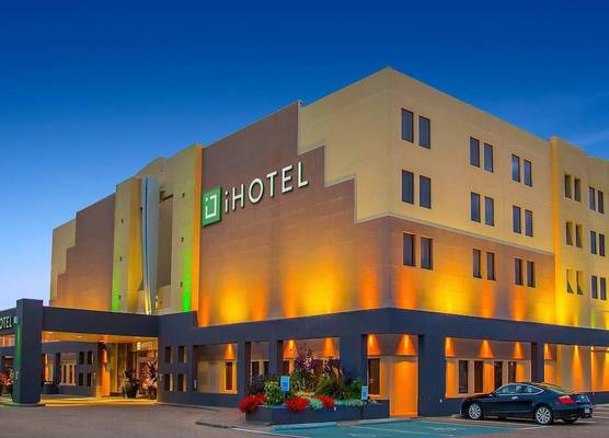 iHOTEL & Conference Center Red Deer 1