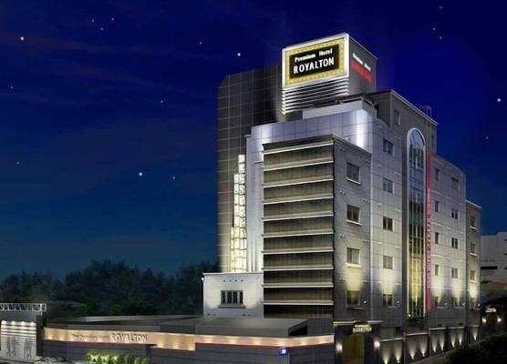 HOTEL ROYALTON 1