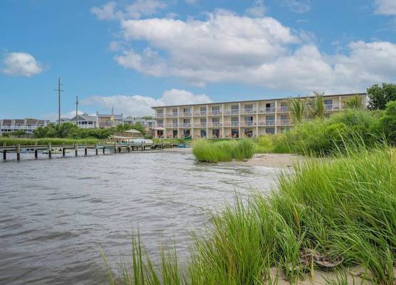 The Bay Resort 1