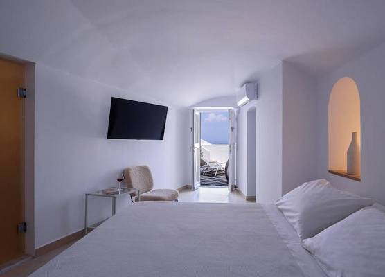 Anemos Family Suites 1
