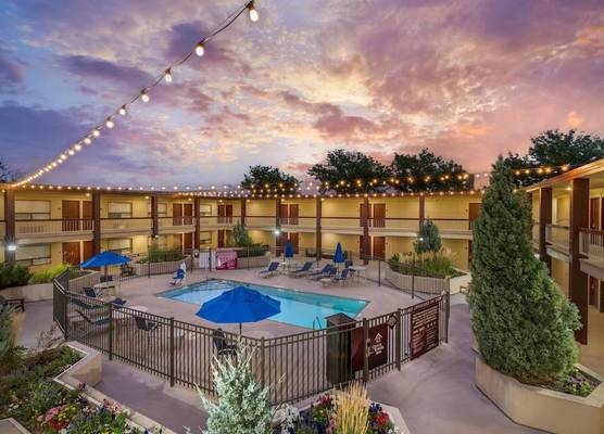 Best Western Plus Clocktower Inn 1