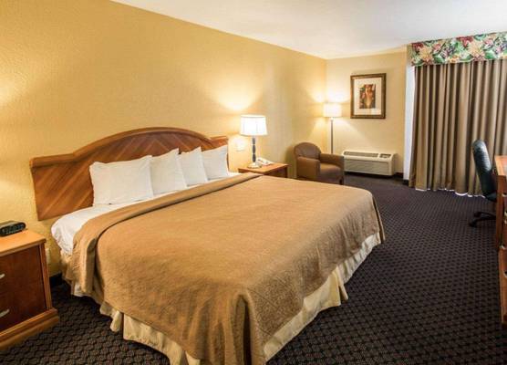 Quality Inn Downtown Stuart 1