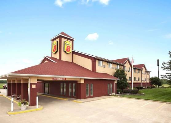 Super 8 by Wyndham Salem 1