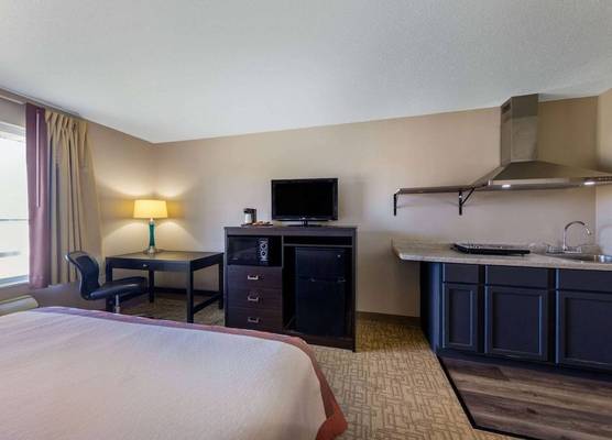 Super 8 by Wyndham Jackson MN 1