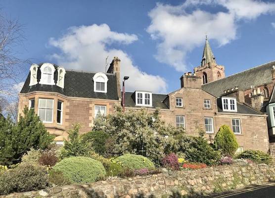 Leven House Bed and Breakfast 1