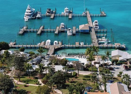 Romora Bay Resort & Marina 1