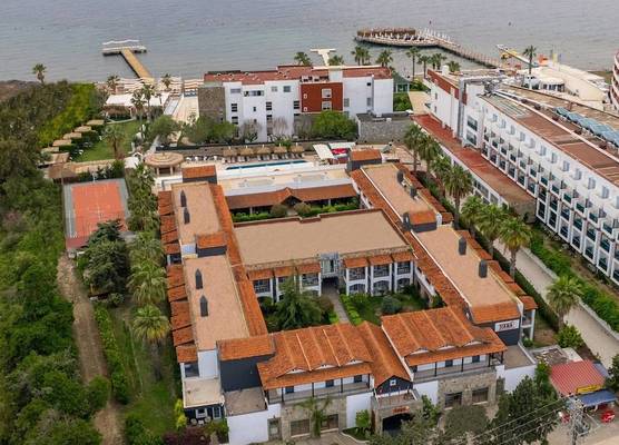 Tiana Beach Resort 1