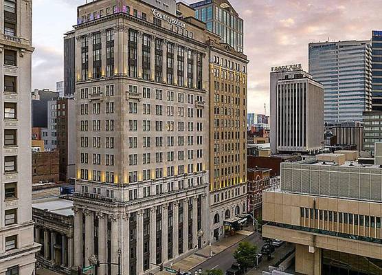 Bluegreen Downtown Nashville 1