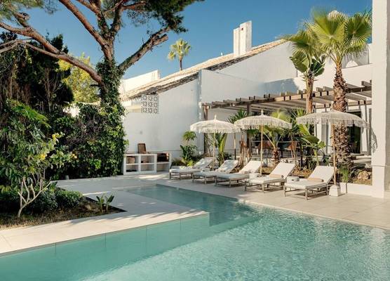 Anfitrión Villas & Suites 1