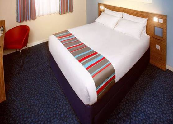 Travelodge Eastleigh Central 1