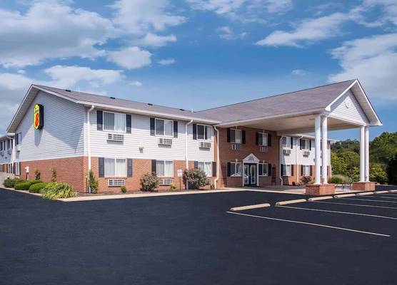 Super 8 by Wyndham Washington 1