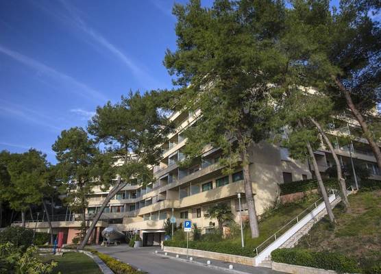The Residence Aparthotel 1