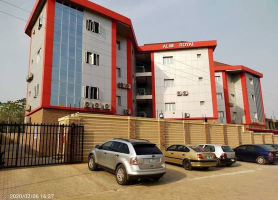 Alim Royal Hotel & Suites 1