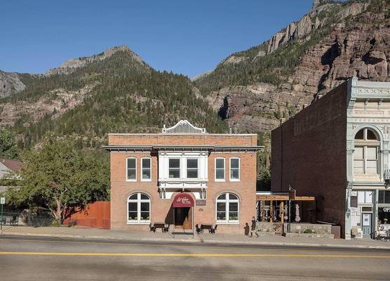 St. Elmo Hotel 1