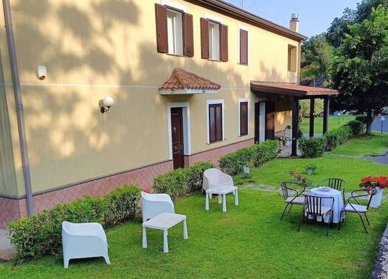 B&B BOUTIQUE DI CHARME "ETNA-RELAX-NATURA" 1