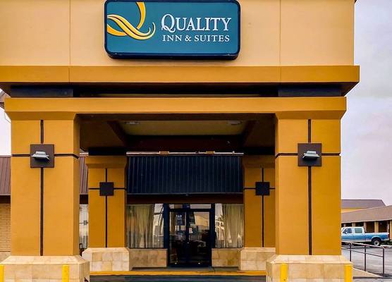 Quality Inn & Suites Airport 1