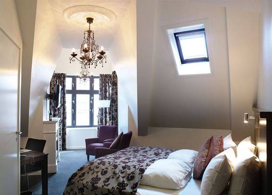 The Villa Apartments 1