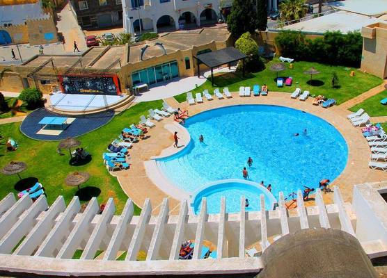 Delphin Ribat 1