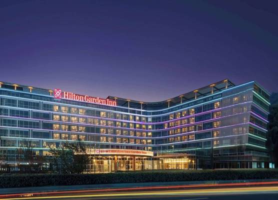 Hilton Garden Inn Huzhou High-Speed Railway Station 1