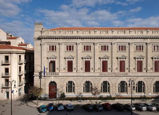 Grand Hotel Piazza Borsa 1