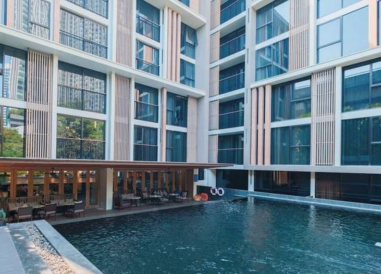 Arcadia Suites Ploenchit Bangkok 1