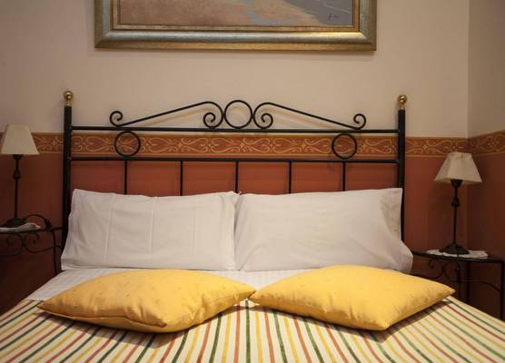 Armesto Rooms 1