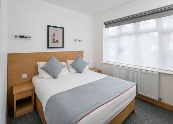 Flexistay Aparthotel Sutton 1