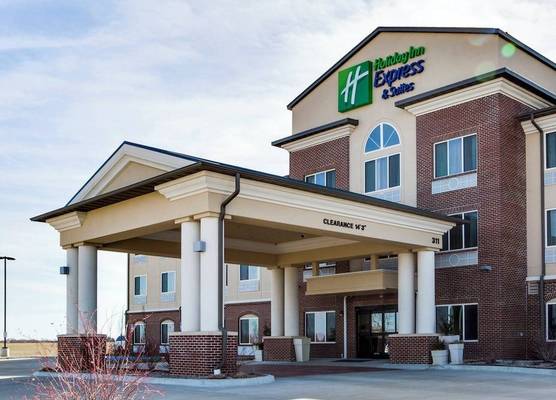 Holiday Inn Express & Suites NEVADA by IHG 1