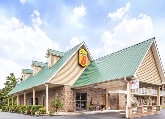 Super 8 by Wyndham Kingston 1