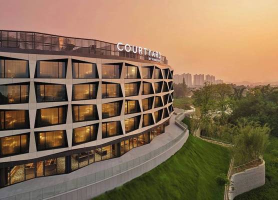 Courtyard by Marriott Pyeongtaek 1