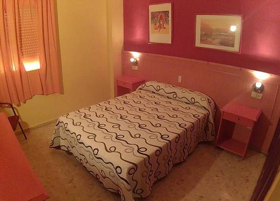 Hostal Carlos III 1
