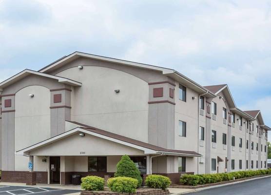 Super 8 by Wyndham Danville VA 1