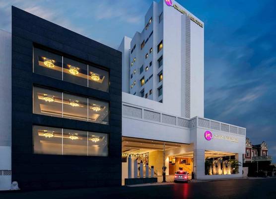 Grand Mercure Vadodara Surya Palace 1