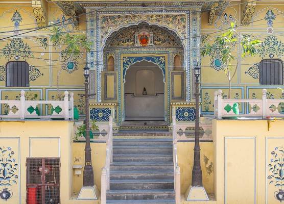 Bloom Boutique l Chelon Haveli 1