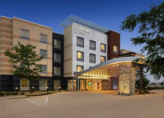 Fairfield Inn & Suites by Marriott Waterloo Cedar Falls 1
