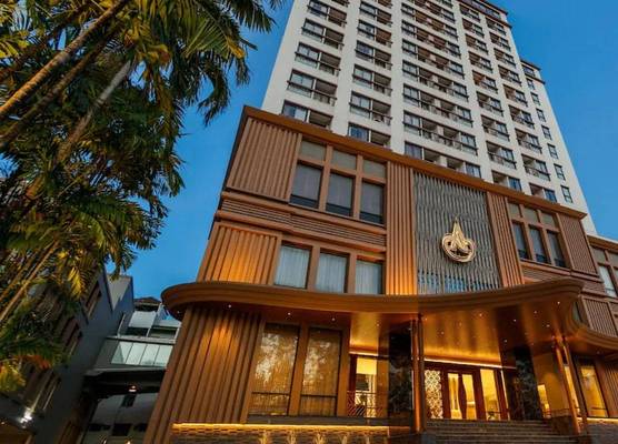 Amora Hotel Tapae Chiang Mai 1