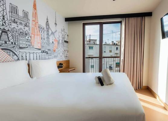 easyHotel Valencia Ciutat Vella 1