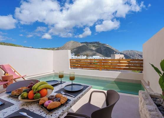 Sugarwhite Suites 1