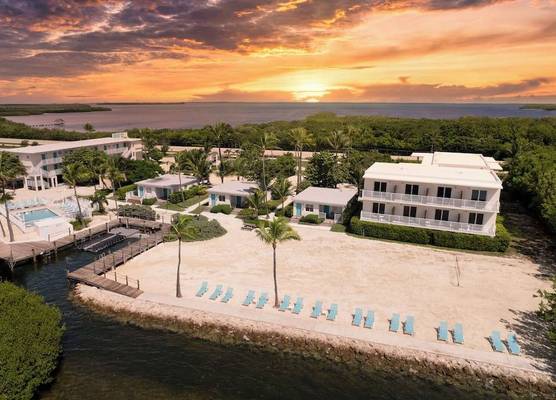 Fisher Inn Resort & Marina 1