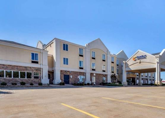 Comfort Inn & Suites Perry I-35 1