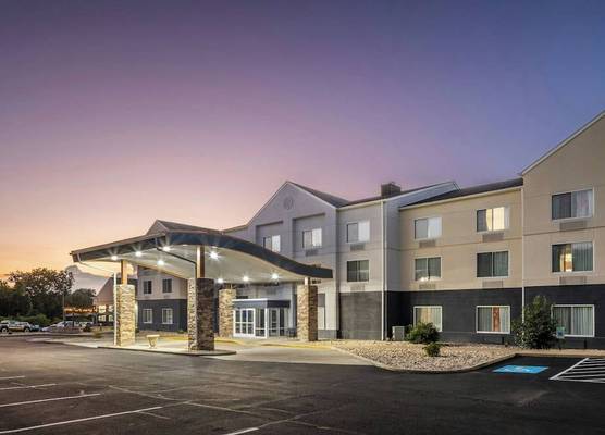 Fairfield Inn & Suites Butler 1