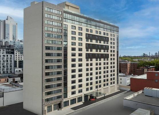 SpringHill Suites by Marriott New York Queens 1