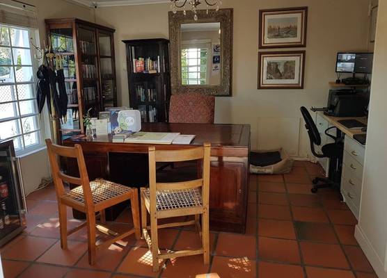 Maison Chablis Guest House 1