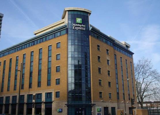 Holiday Inn Express LONDON - STRATFORD by IHG 1