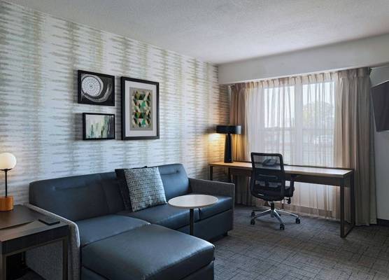Residence Inn by Marriott Evansville East 1