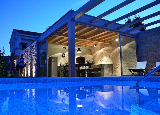 Villa Mirakul 1