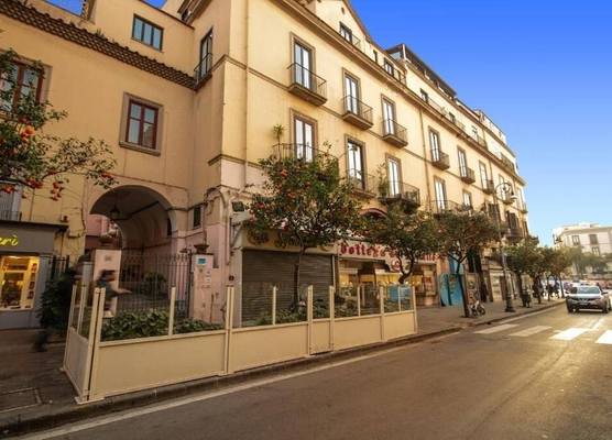 Sorrento Square Suites 1