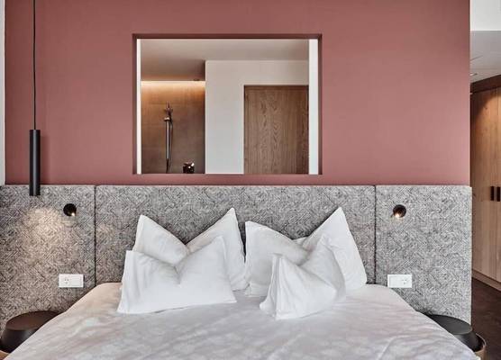 byHaller Suites & AO Restaurant 1