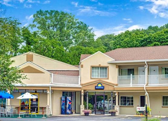 Days Inn by Wyndham Ridgefield 1